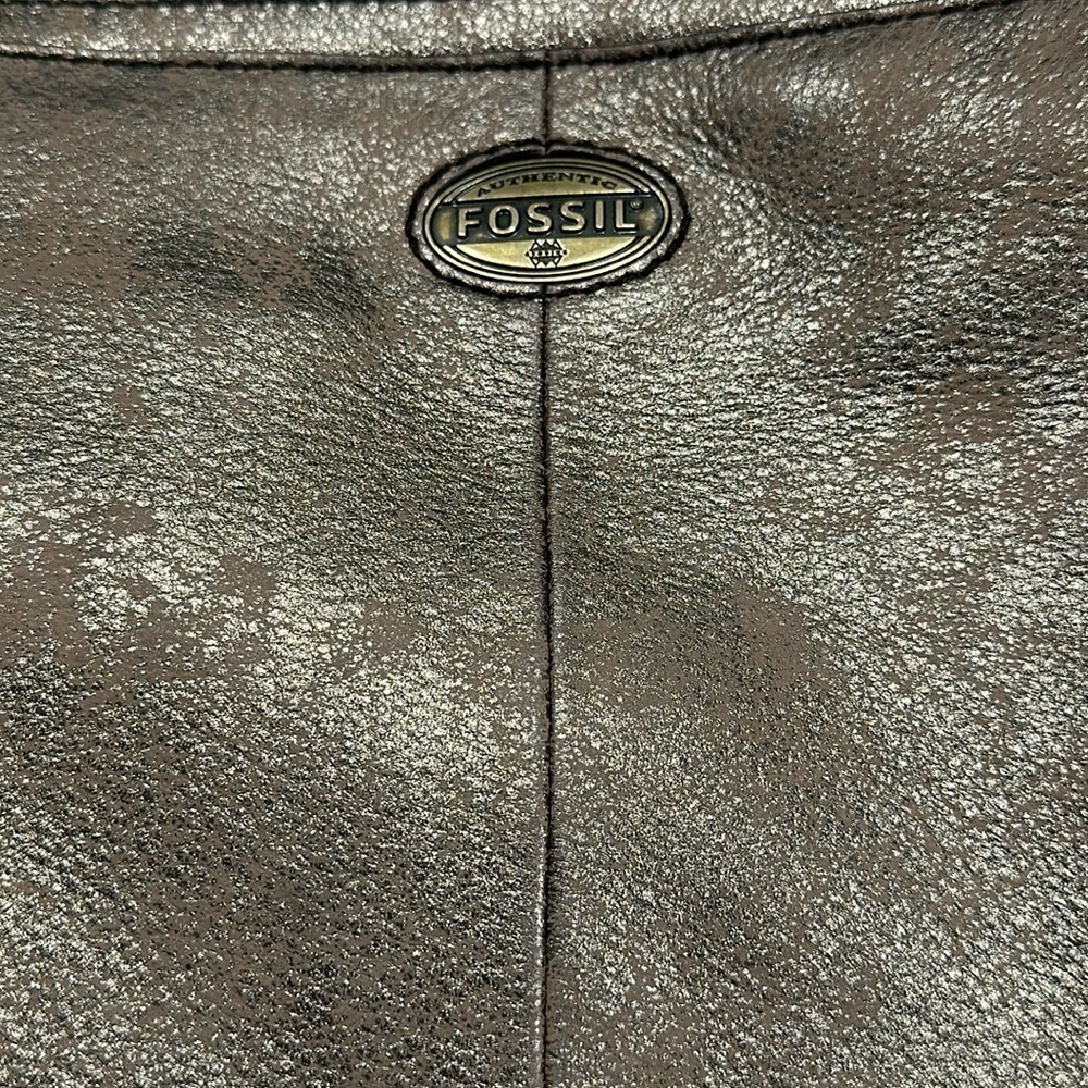 Fossil Explorer Metallic Leather Crossbody Bag - Picture 5 of 13